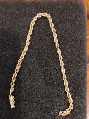 Elegant 14K Gold Rope Chain Bracelet